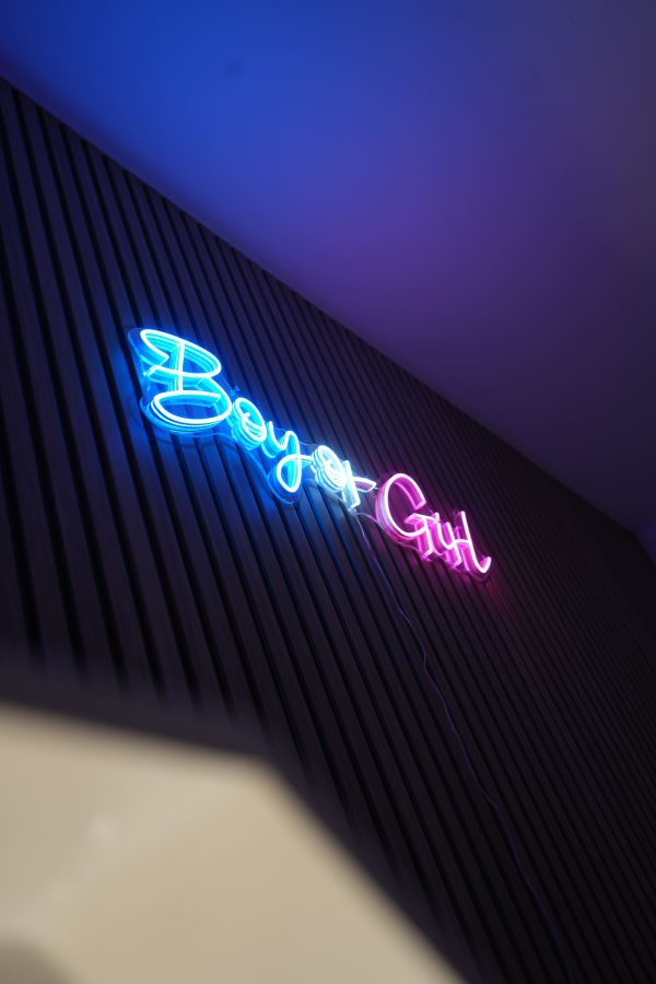 Néon LED "Boy or Girl" idéal pour Gender Reveal – Image 4